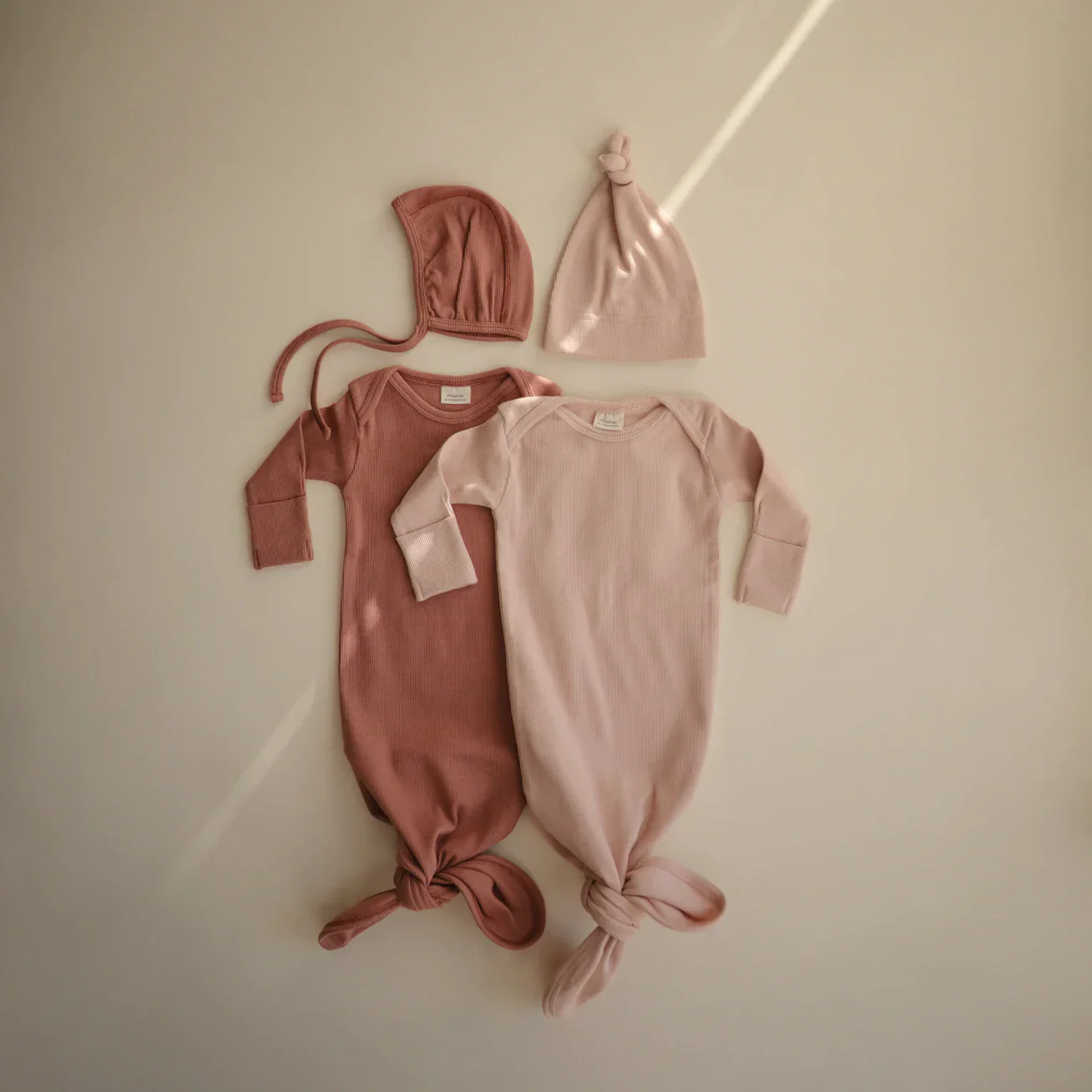 Mushie Ribbed Baby Bonnet - Image 9